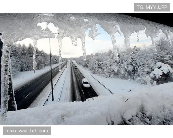 天气预警:本周末英格兰北部多场英超比赛可能因大雪延期 天气预警:本周末英格兰北部多场英超比赛可能因大雪延期